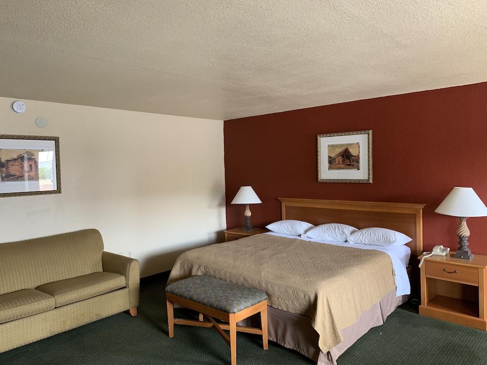Econo Lodge Del Rio Exterior photo